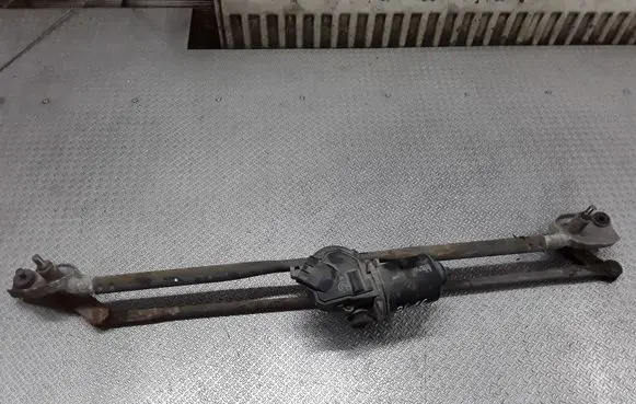 Chrysler 300 - 300C Front wiper linkage and motor 04805711AA