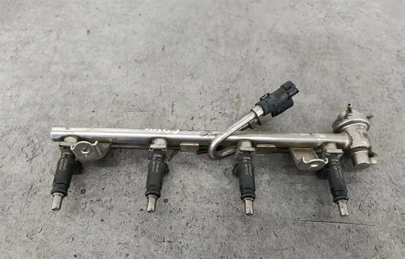 Audi A4 S4 B7 8E 8H Fuel main line pipe 