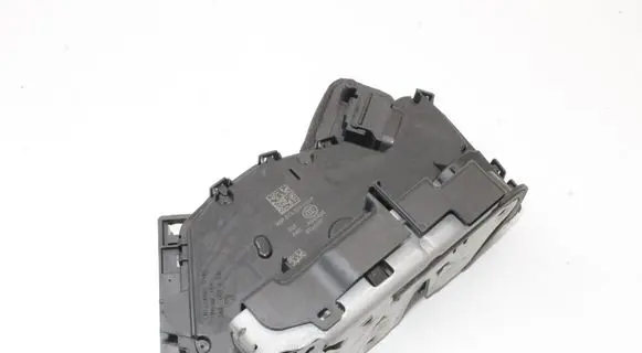 Volkswagen T-Roc Rear door lock 5TA839015P