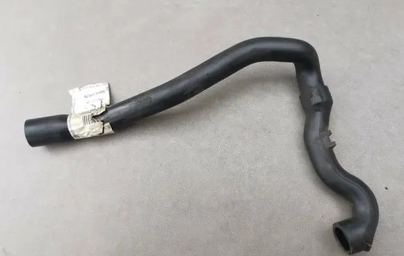 Volvo V70 Breather/breather pipe/hose 9497534