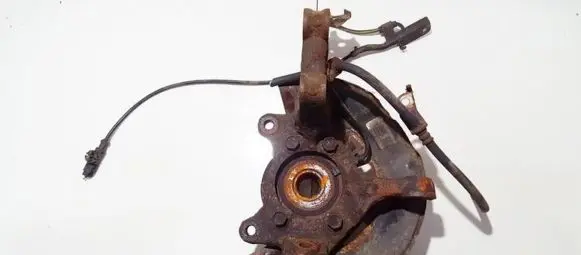 Toyota Auris 150 Front wheel hub