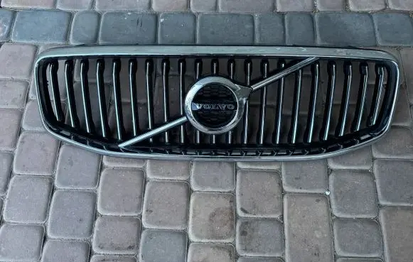 Volvo XC60 Front bumper upper radiator grill 31425535 31479495 S2411P055