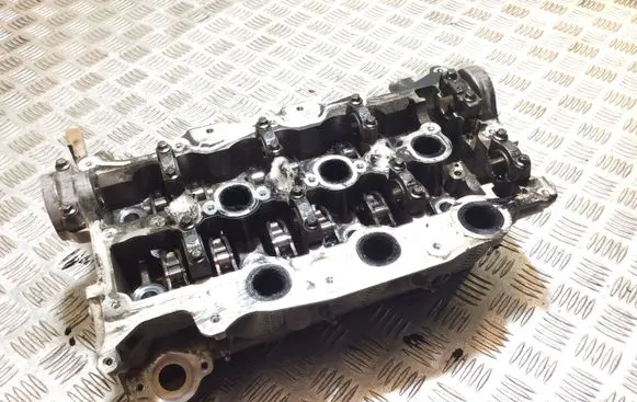 Land Rover Discovery 4 - LR4 Engine head 9X2Q6090DA