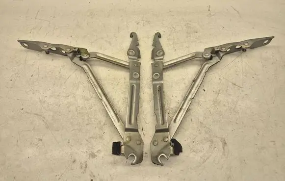 Volvo S80 Tailgate/trunk/boot hinge 9159704
