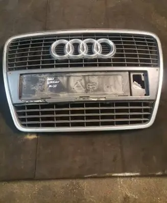 Audi A6 S6 C6 4F Front bumper upper radiator grill 4F0853651 L3677