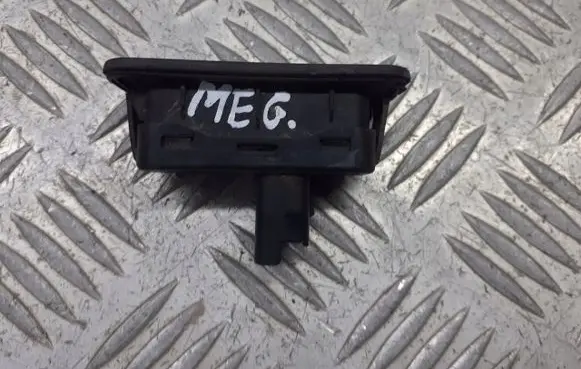 Renault Megane II Tailgate/boot open switch button 