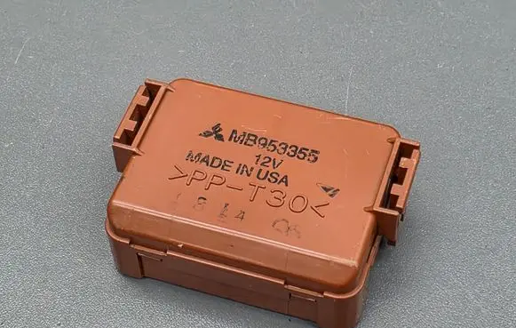 Mitsubishi Space Star Other control units/modules MB953355