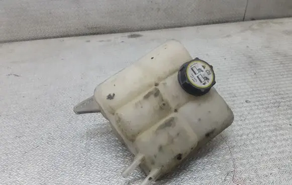 Ford Focus C-MAX Coolant expansion tank/reservoir 3M5H8K218