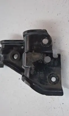 Honda CR-V Radiator mount bracket 