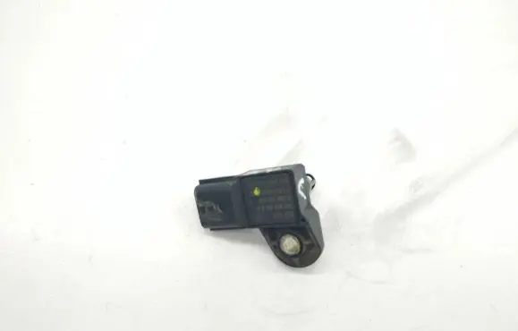Mercedes-Benz B W246 W242 Air pressure sensor 223657458R 0281006108