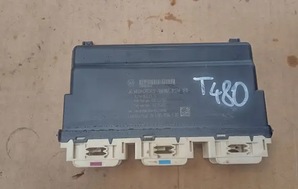 Mercedes-Benz A W176 Seat control module A2468200526
