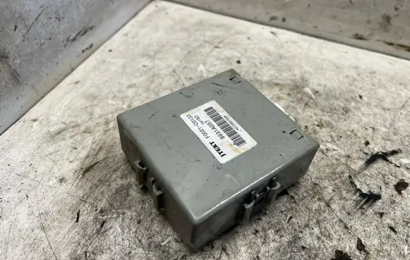 Mitsubishi Outlander Door central lock control unit/module 8631A057