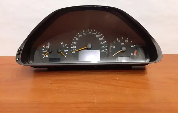 Mercedes-Benz E W210 Speedometer (instrument cluster) A2105405048 6550