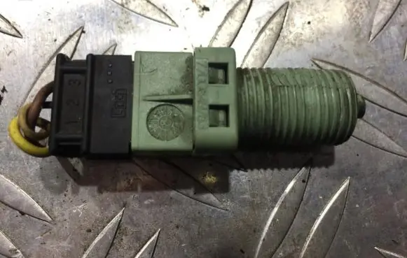 Renault Scenic I Brake pedal sensor switch 7700849783