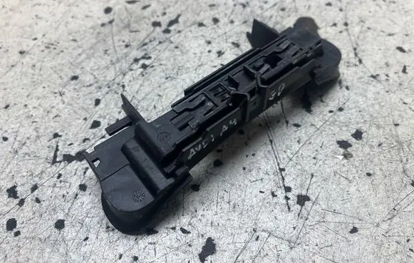 Audi A4 S4 B6 8E 8H Rear door exterior handle/bracket 4B0839885