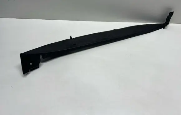 Porsche Macan (95B) Fender end trim 95B854778B
