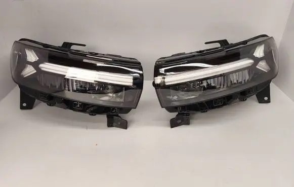 Dacia Duster Headlights/headlamps set 260603515R 489795AAA0