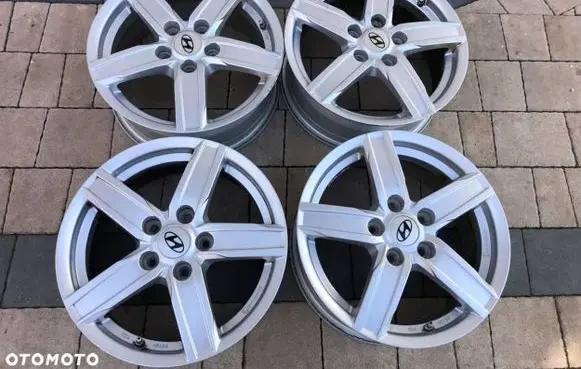 Hyundai i30 R16 alloy rim 