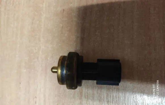 Coolant temperature sensor