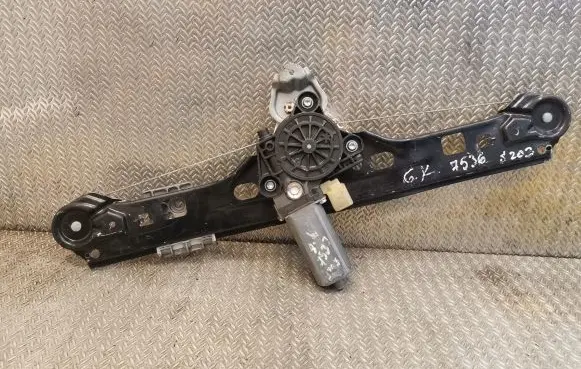 Mercedes-Benz C W203 Rear door window regulator with motor 2038202942