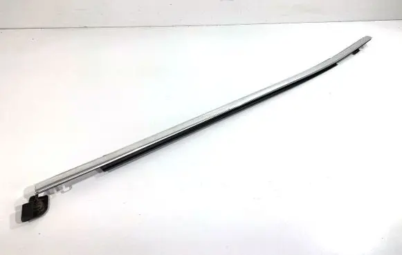 Volvo XC60 Loading door glass trim molding 