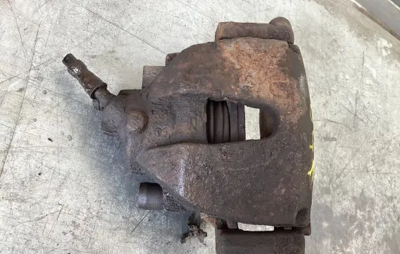 Volvo V50 Front brake caliper