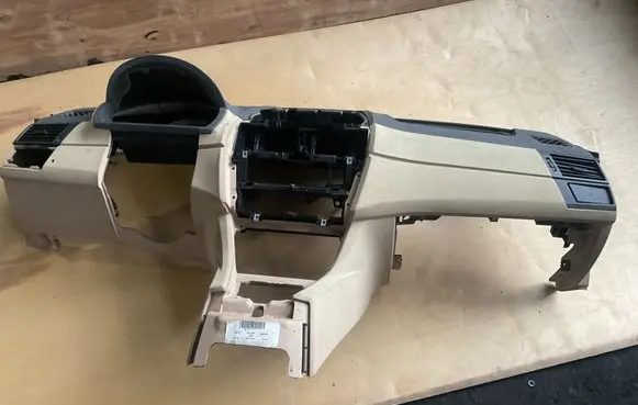 BMW X3 E83 Dashboard 