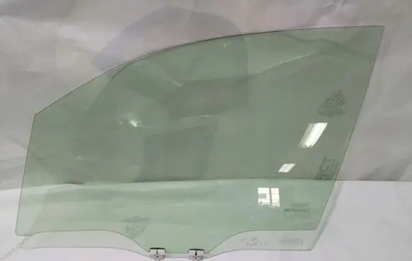Subaru Forester SJ Sliding door window/glass 