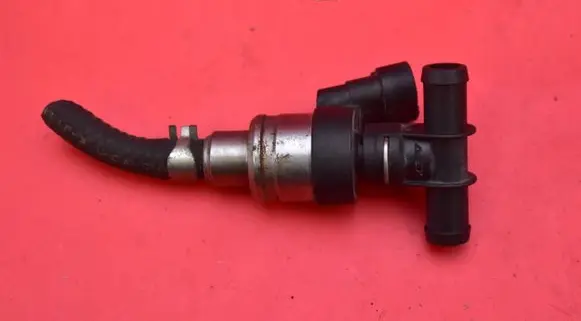 Volvo S60 Fuel injector