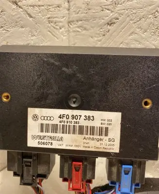 Audi A6 S6 C6 4F Tow bar trailer control unit/module 4F0907383 506078