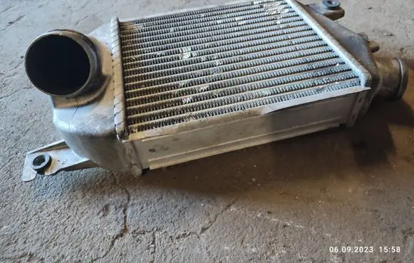 Suzuki Grand Vitara II Intercooler radiator