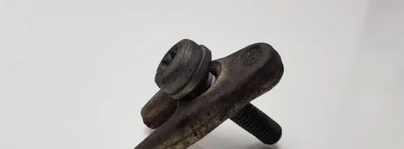 Renault Scenic II - Grand scenic II Fuel Injector clamp holder