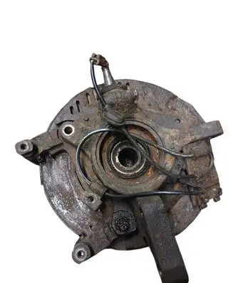 Subaru Forester SF Front wheel hub 