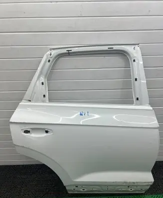 Lexus UX Rear door 
