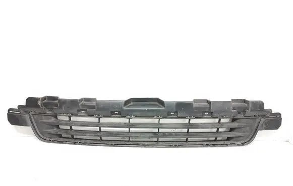 Opel Vivaro Front bumper lower grill 9812146277