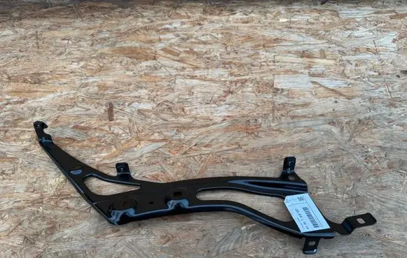 BMW 2 F45 Fender mounting bracket 7408657 41007408657