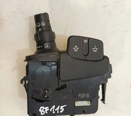 Renault Clio III Wiper control stalk 88103003