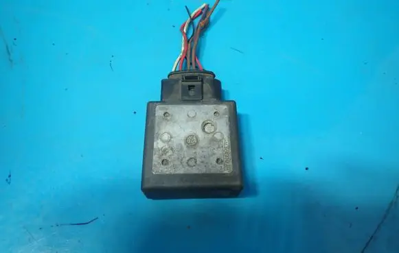 Volkswagen Golf VII Fuel injection pump control unit/module 5Q0906121G 1333104219 VAG2000