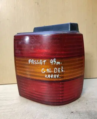 Volkswagen PASSAT B4 Rear/tail lights 3A9945112