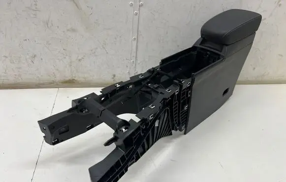 Opel Mokka B Armrest 9835185180 9834678780