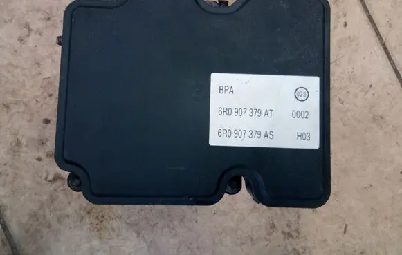Skoda Fabia Mk2 (5J) ABS Pump 6R0907379AT NE52838