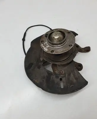 BMW 7 E38 Front wheel hub