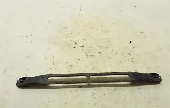 Volvo XC60 Radiator mount bracket 30681520
