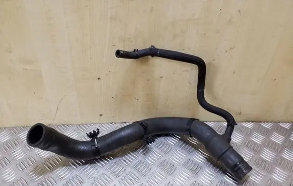 Lexus RX 330 - 350 - 400H Engine coolant pipe/hose