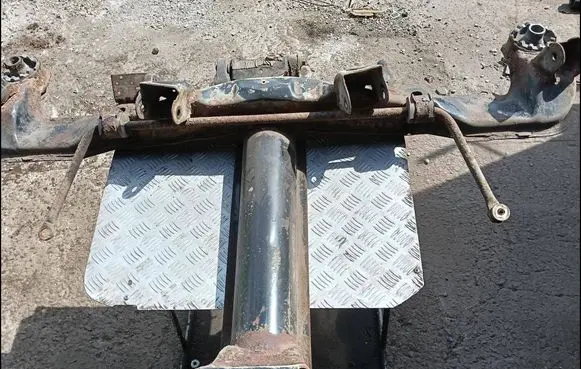 Cadillac DeVille Rear beam