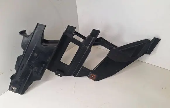Headlight/headlamp mounting bracket