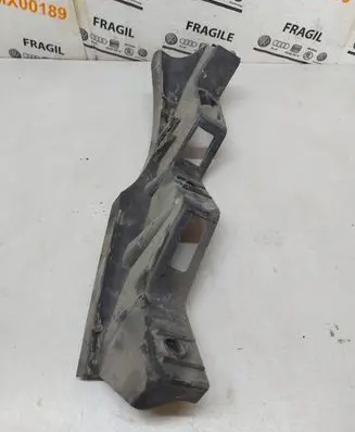 Volkswagen PASSAT B6 Front bumper mounting bracket 3C0807890