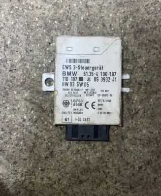 BMW 5 E39 Other control units/modules 61354100187 05393241