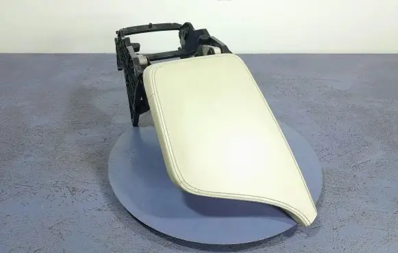 Volvo S90, V90 Armrest 31415350