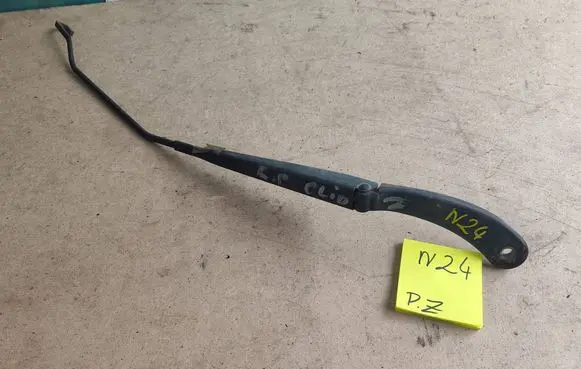 Renault Clio II Front wiper blade arm 28472398